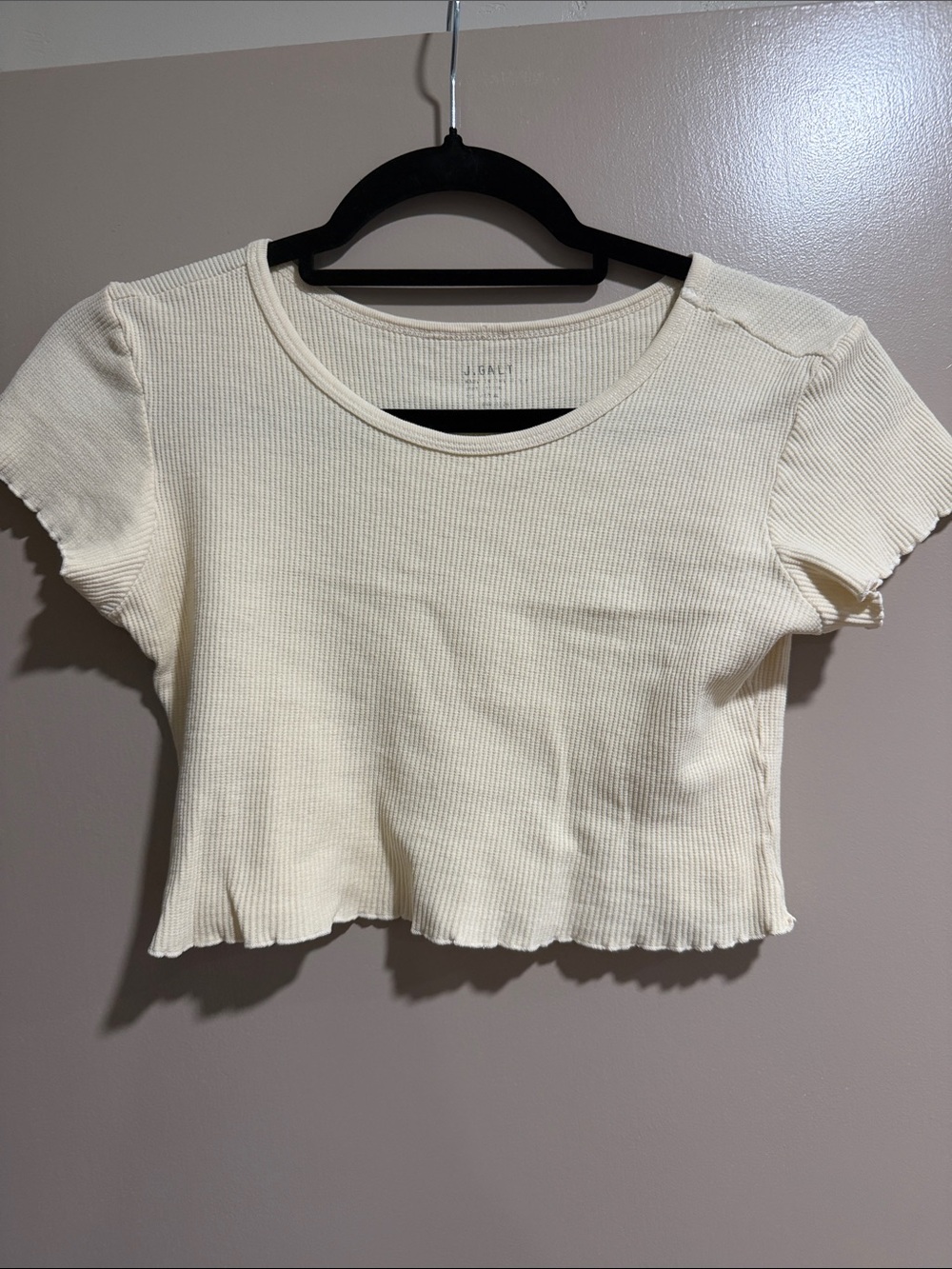 Women's Butter Yellow Ribbed Crop Tee